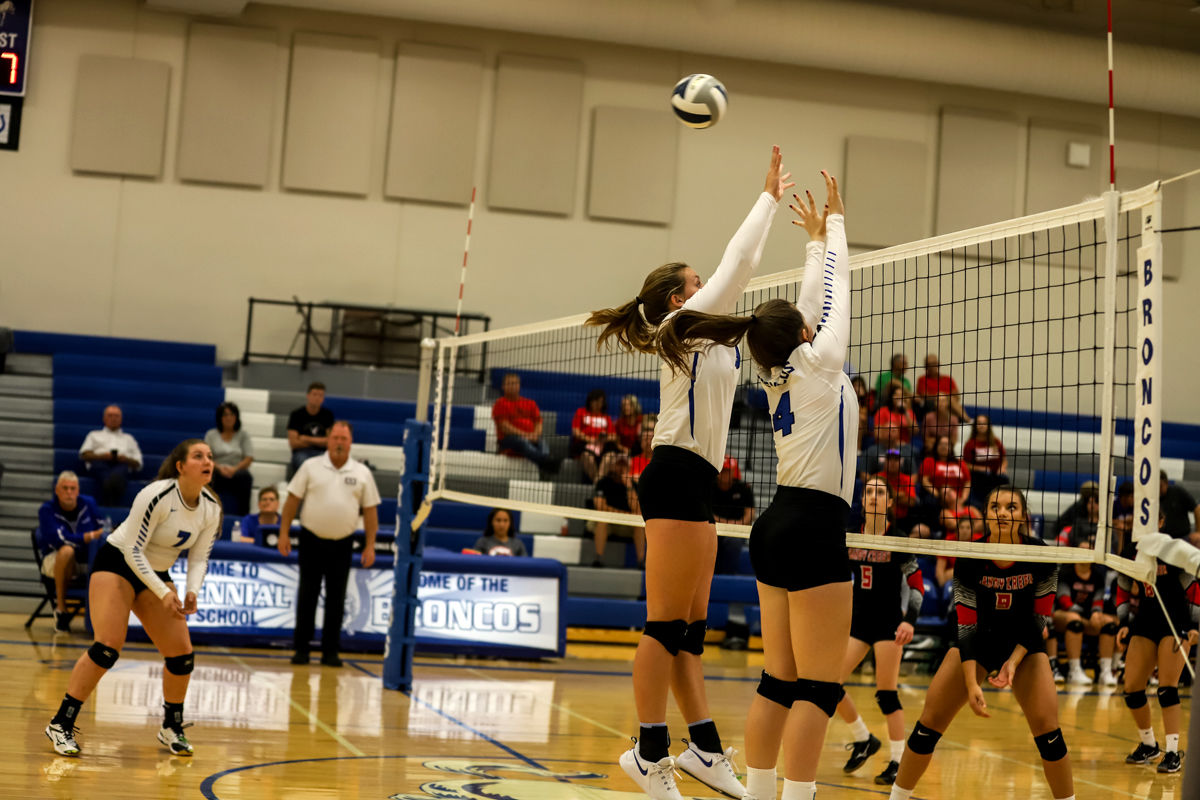 Centennial VB vs Sandy Creek (27).jpg